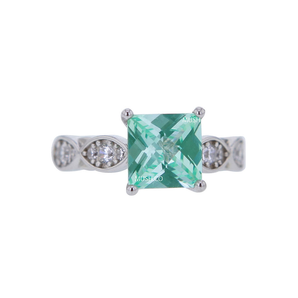 公主方形切割海洋綠色尖晶石和 14 CZ 純銀戒指尺寸 7
