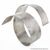 Spiralband-Manschette aus italienischem Designer-Sterlingsilber mit Satin-Finish