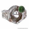 Organisch geformter Ring aus Sterlingsilber mit Serpentinenstein und Kugel aus 18-karätigem Gold, Größe 7